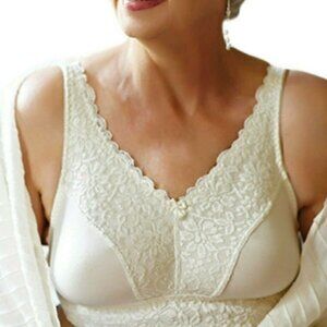 ABC Signature 503 Lace Embrace Bra Bras Size 38D Candlelight Color Comfort